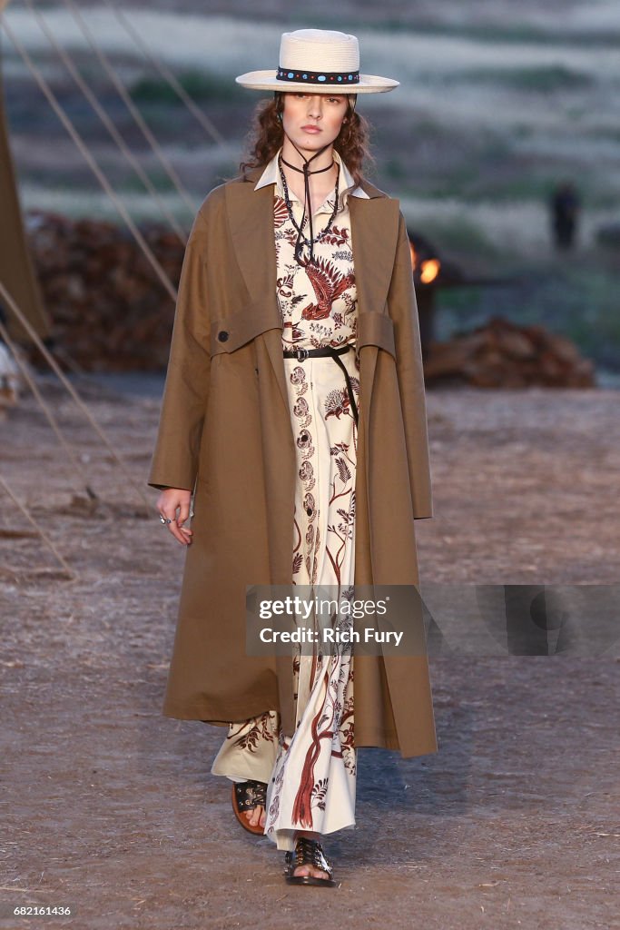 Christian Dior Cruise 2018 Runway Show