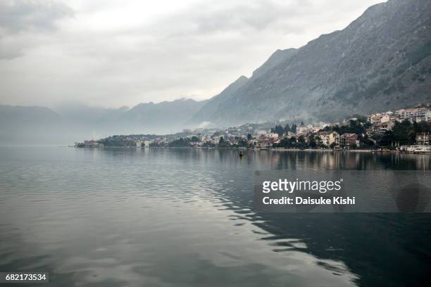 the scenery of kotor, montenegro - 峰 stock pictures, royalty-free photos & images