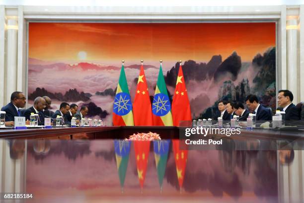 Chinese Premier Li Keqiang meets Ethiopia's Prime Minister Hailemariam Desalegn at the Great Hall of the People on May 12, 2017 in Beijing, China.