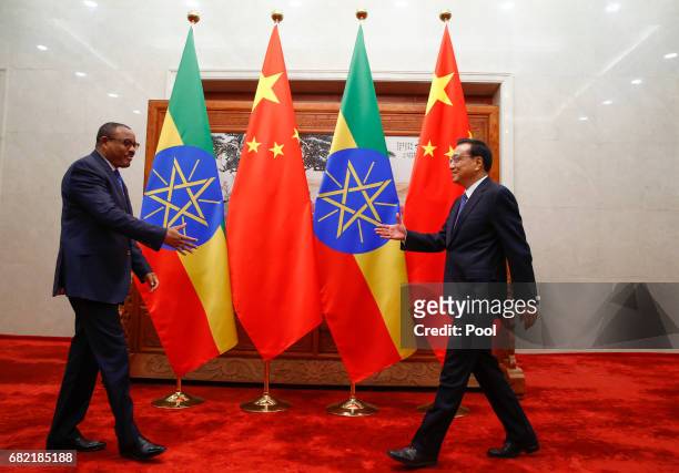 Chinese Premier Li Keqiang meets Ethiopia's Prime Minister Hailemariam Desalegn at the Great Hall of the People on May 12, 2017 in Beijing, China.