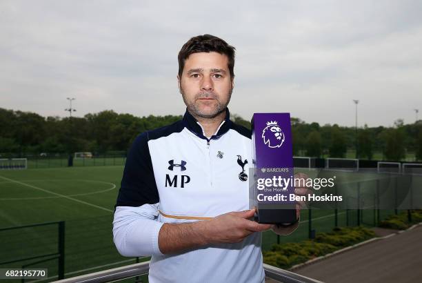 Mauricio Pochettino, Manager of Tottenham Hotspur poses with his Barclays Manager of the Month award on May 11, 2017 in Enfield, England.