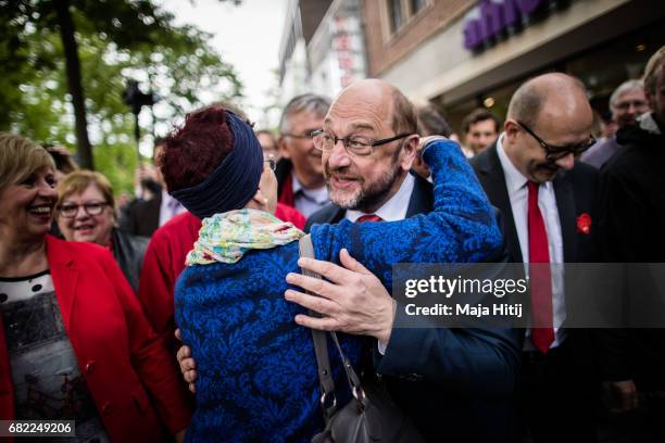 Martin Schulz, leader of the German Social Democrats greet supporters during his SPD campaign prior state elections in North Rhine-Westphalia on May...