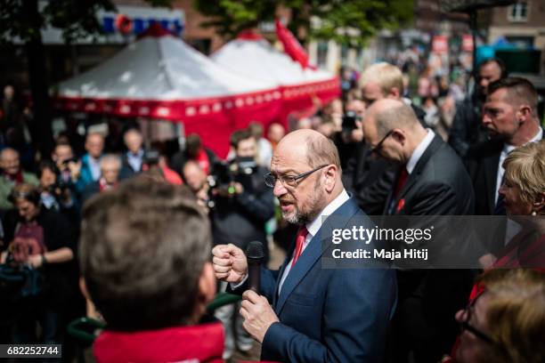 Martin Schulz, leader of the German Social Democrats speaks during his SPD campaign prior state elections in North Rhine-Westphalia on May 12, 2017...