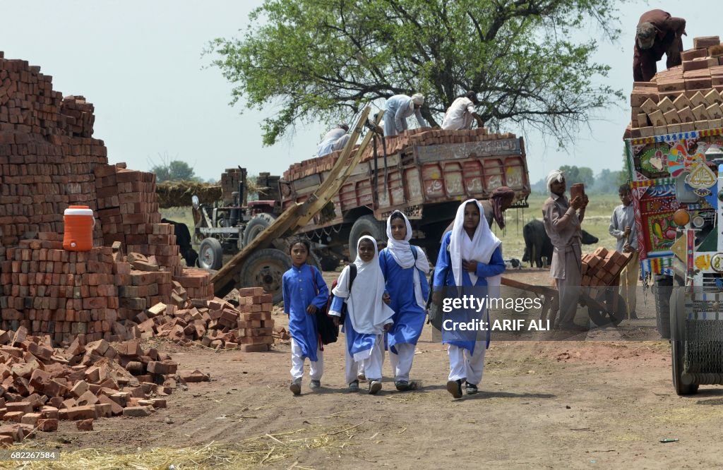 PAKISTAN-LABOUR-BRICK-KILN-SOCIAL