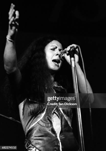 Elkie Brooks of Vinegar Joe performing on stage at London, Music Festival, Alexandra Palace, London, 04 Aug 1973.