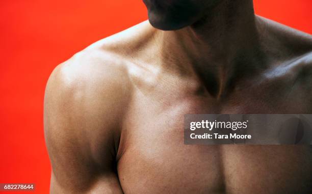 man chest - human skin stock pictures, royalty-free photos & images