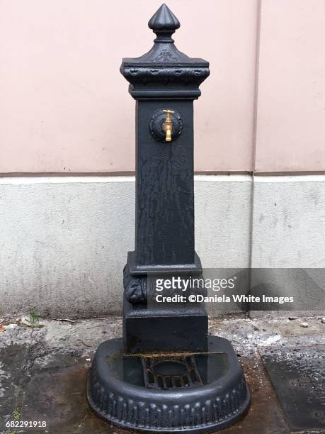 public drinking fountain, pisa , italy - drinking fountain stock pictures, royalty-free photos & images