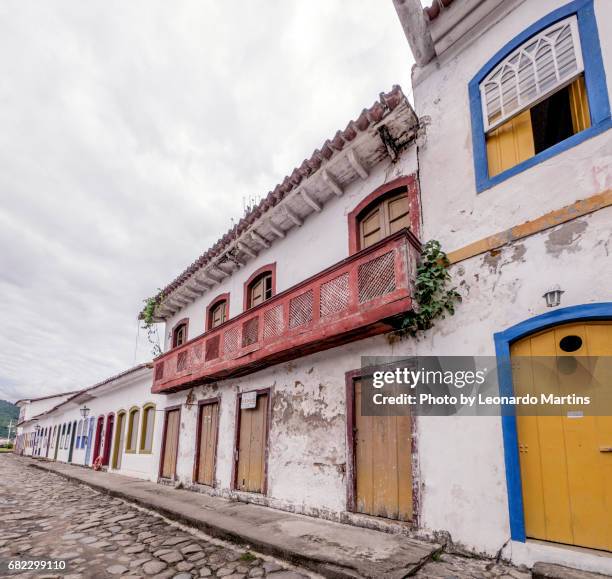 colonial houses of paraty - américa do sul stock pictures, royalty-free photos & images