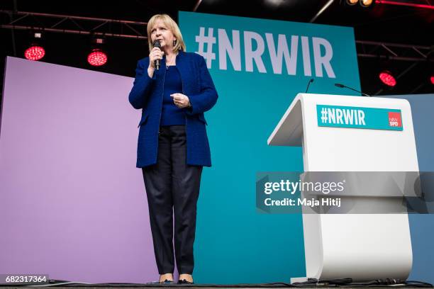 German Social Democrats lead candidate Hannelore Kraft speaks at the final SPD campaign rally in state elections in North Rhine-Westphalia on May 12,...