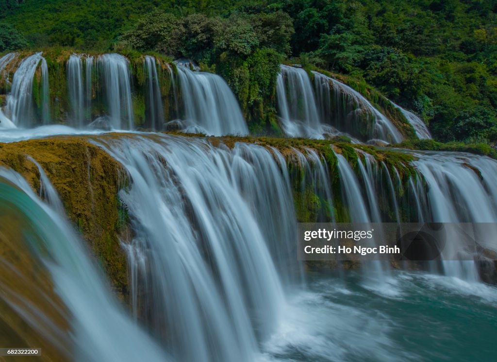 Ban Gioc - Detian waterfall