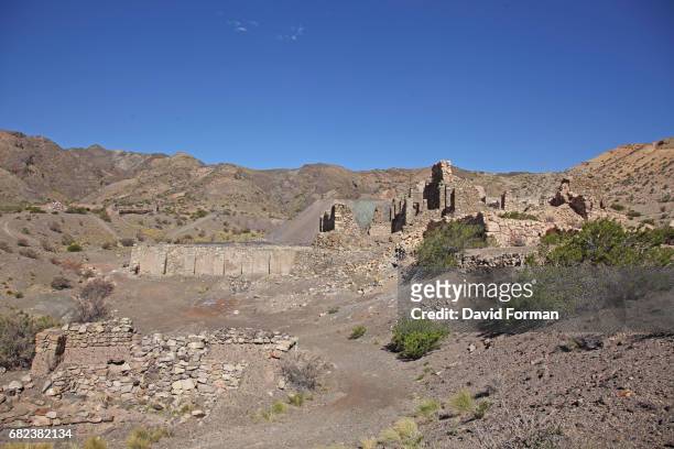 the mines of paramillos near mendoza, argentina - argentina dirt road panorama stock pictures, royalty-free photos & images