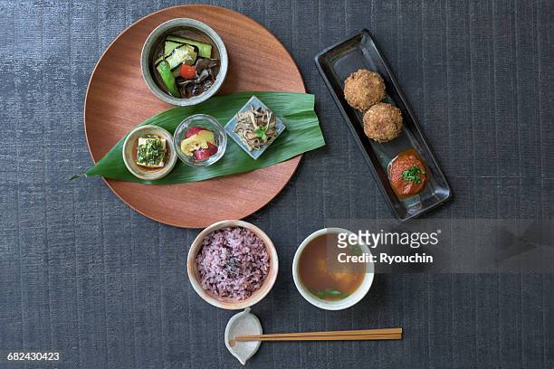 japanese style, japanese food, healthy diet - comida japonesa - fotografias e filmes do acervo