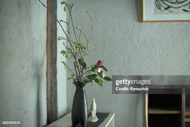 japanese style, - ikebana stock pictures, royalty-free photos & images