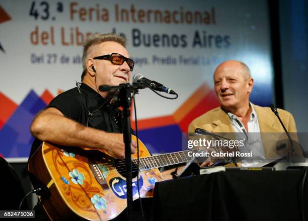 Singer Leon Gieco performs during Hugo Soriani's Book Presentation 'Los Dias eran Asi' as part of 2017 Buenos Aires International Book Fair at La...