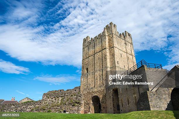 richmond castle in yorkshire, england - richmond yorkshire stock pictures, royalty-free photos & images