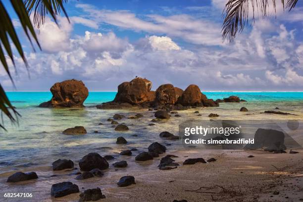 aitutaki lagoon in the cook islands - cook islands stock pictures, royalty-free photos & images