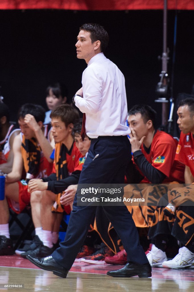 Alvark Tokyo v SAN-EN NeoPhoenix - B. League