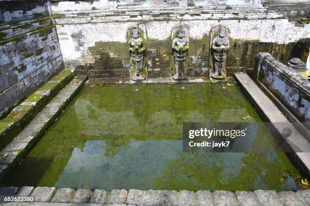 goa gajah temple - jayk7 bali temple stock-fotos und bilder