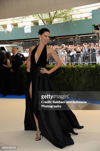 Adrianna Lima attends "Rei Kawakubo/Comme des Garcons: Art Of The In-Between" Costume Institute Gala - Arrivals at Metropolitan Museum of Art on May...