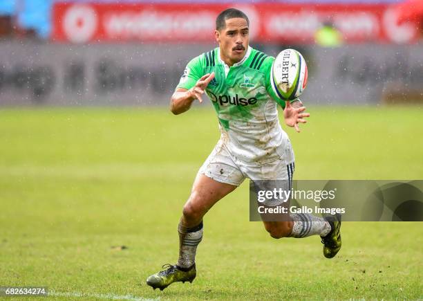 Aaron Smith of the Highlanders in action during the Super Rugby match between Vodacom Bulls and Highlanders at Loftus Versfeld on May 13, 2017 in...
