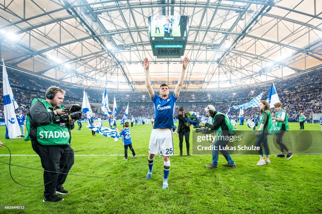 FC Schalke 04 v Hamburger SV - Bundesliga