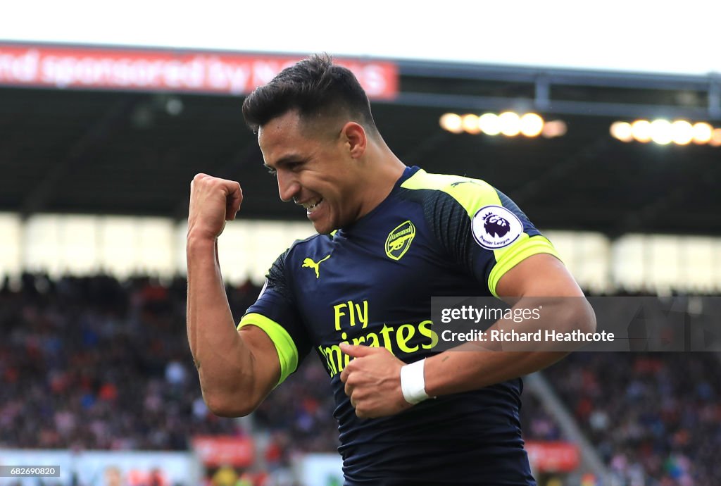 Stoke City v Arsenal - Premier League