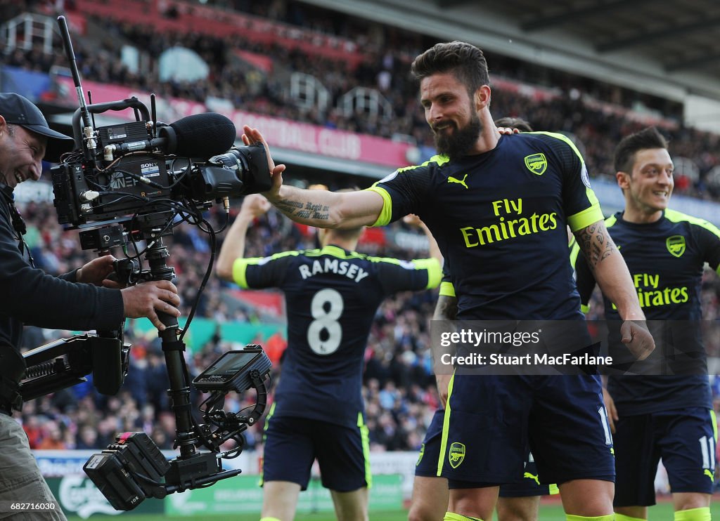 Stoke City v Arsenal - Premier League