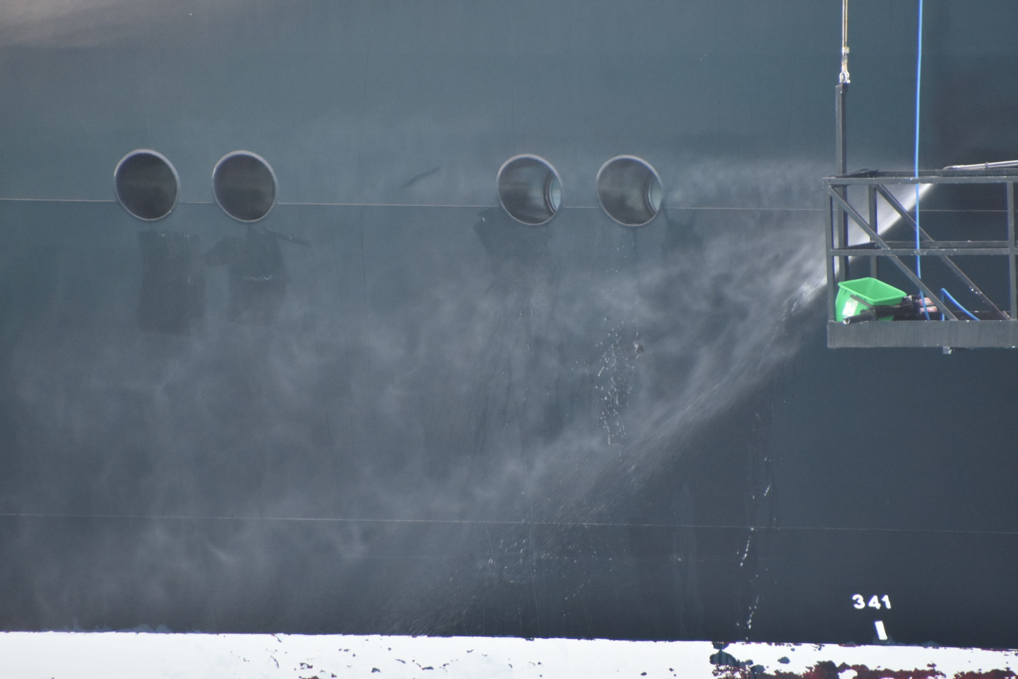hull cleaning