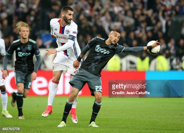 Maxime Gonalons of Lyon and Hakim Ziyech of Ajax Amsterdam during the UEFA Europa League, semi final second leg match between Olympique Lyonnais and...