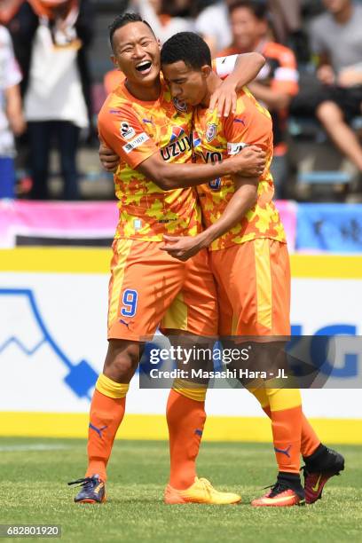Tiago Alves of Shimizu S-Pulse celebrates the first goal during the J.League J1 match between Shimizu S-Pulse and Sagan Tosu at IAI Stadium...