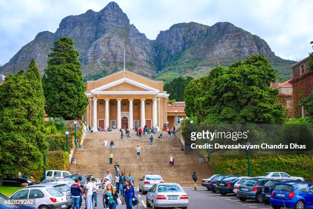 south africa - university of cape town with the devil's peak in the background. - university of cape town stock pictures, royalty-free photos & images