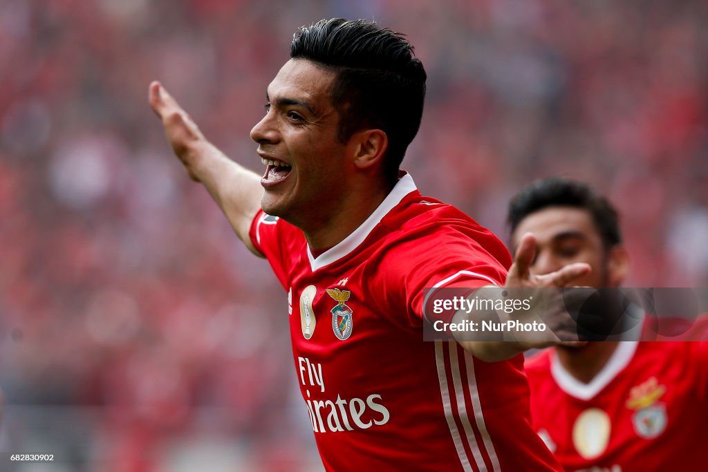 SL Benfica v Vitoria Guimaraes - Premier League 2016/17