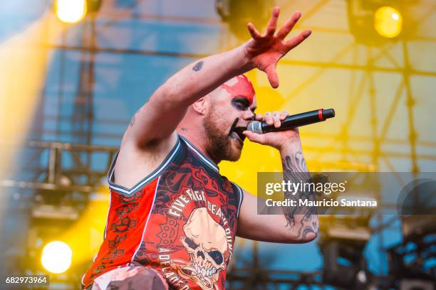 Ivan Moody member of the band Five Finger Death Punch performs live on stage at Autodromo de Interlagos on May 13, 2017 in Sao Paulo, Brazil.