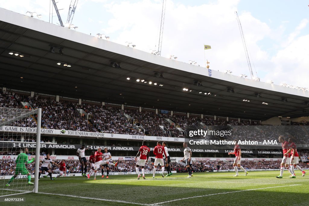 Tottenham Hotspur v Manchester United - Premier League