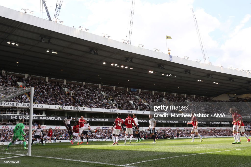 Tottenham Hotspur v Manchester United - Premier League