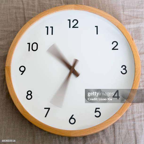 clock going - daylight saving time foto e immagini stock