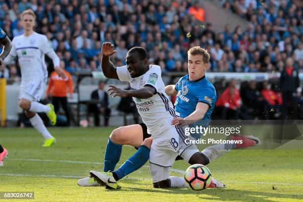 Bjorn Engels defender of Club Brugge and Frank Acheampong forward of RSC Anderlecht during the Jupiler Pro League play-off 1 match between Club...