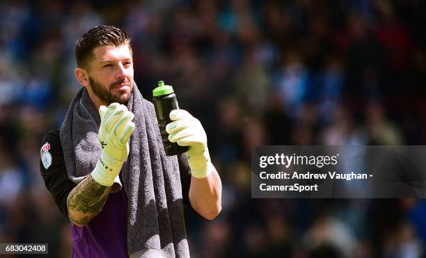 Sheffield Wednesday's Keiren Westwood applauds the fans at the end of the Sky Bet Championship Play-Off Semi Final First Leg match between...