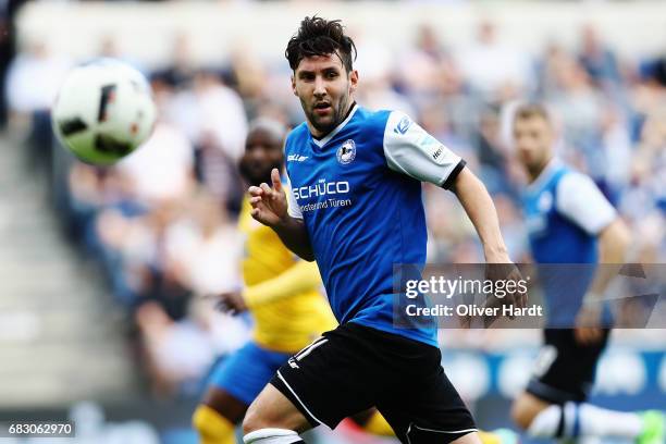 Stephan Salger of Bielefeld in action during the Second Bundesliga match between DSC Arminia Bielefeld and Eintracht Braunschweig at Schueco Arena on...