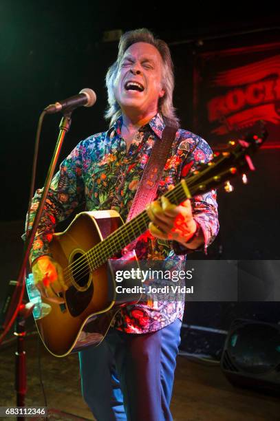 Jim Lauderdale performs on stage at Rocksound on May 14, 2017 in Barcelona, Spain.