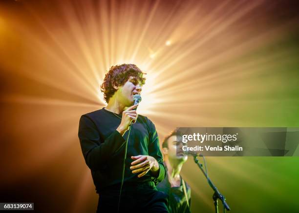 Luke Pritchard of The Kooks performs at Alexandra Palace on May 13, 2017 in London, England.