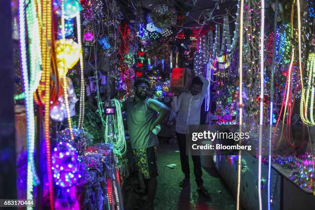 40 Manish Market Ahead Of Wholesale Figures Photos and Premium High Res Pictures - Getty Images 40 Manish Market Ahead Of Wholesale Figures Photos and Premium High Res Pictures - Getty Images