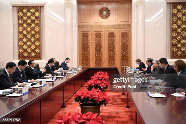 Chinese Premier Li Keqiang and United Nations Secretary-General Antonio Guterres attend a meeting on May 15, 2017 at the Great Hall of the People in...