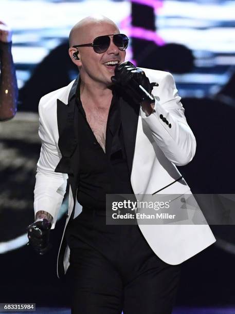 Pitbull Rapper Rapping Pitbull Rapper Pictures Photos and Premium High Res Pictures - Getty Images