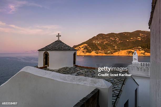 panagia tou pyrgos church in skopelos island - skopelos photos et images de collection