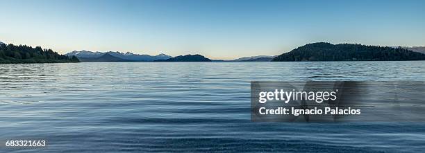 lake district bariloche - pureza imagens e fotografias de stock