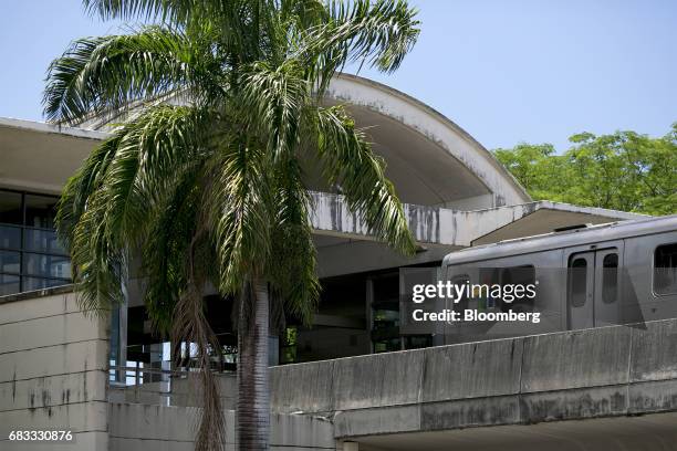 Puerto Rico Train System 14 Tren Urbano Stock Photos, High-Res Pictures, and Images - Getty Images