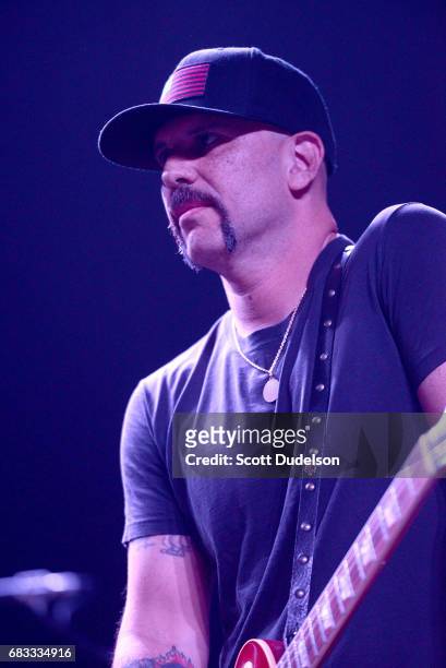 Guitar player Dave Kushner of Velvet Revolver performs onstage during the "Strange 80's" benefit at The Fonda Theatre on May 14, 2017 in Los Angeles,...