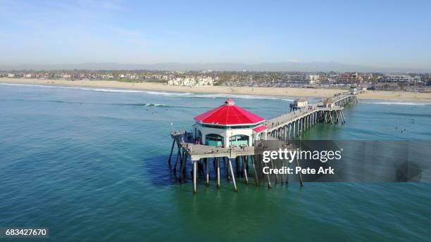 huntington beach pier - huntington beach fotografías e imágenes de stock