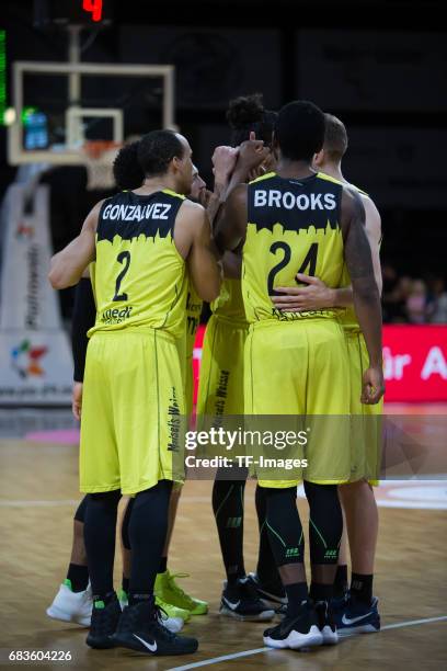 Players of medi bayreuth during the easyCredit BBL match between medi bayreuth and EWE Baskets Oldenburg at Oberfrankenhalle on May 5, 2017 in...